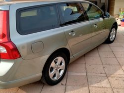 Verde Usata 2007 Volvo V70 Station wagon | 3900 € (Buon prezzo)