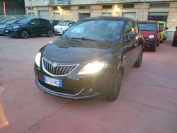 Nero Usata 2021 Lancia Ypsilon Gold Due volumi | 10.700 € (Buon prezzo)