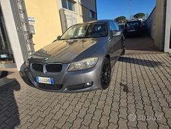 Grigio Usata 2011 BMW 318 Station wagon | 5400 € (Buon prezzo)