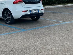 Usata 2016 Volvo V40 Station wagon | 12.900 € (Buon prezzo)