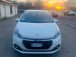 Bianco Usata 2015 Peugeot 208 Due volumi | 5000 €