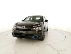 Nero Usata 2023 Citroën e-C4 Feel SUV | 29.600 € (Cara)