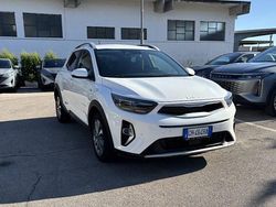 Bianco Usata 2022 Kia Stonic Style SUV | 14.900 € (Buon prezzo)