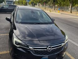 Nero Usata 2016 Opel Astra Station wagon | 8500 € (Buon prezzo)
