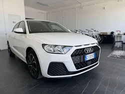 Bianco Usata 2020 Audi A1 Sportback Ambiente Due volumi | 18.900 € (Buon prezzo)