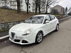 Bianco Usata 2012 Alfa Romeo Giulietta Exclusive Due volumi | 6990 € (Buon prezzo)