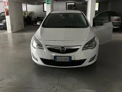 Usata 2010 Opel Astra Due volumi | 3300 € (Cara)