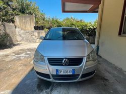 Grigio Usata 2008 VW Polo United Tre volumi | 3600 € (Buon prezzo)