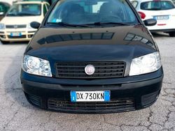 Nero Usata 2009 Fiat Punto Due volumi | 2650 €