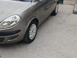 Grigio Usata 2003 Lancia Ypsilon Due volumi | 1550 € (Molto cara)