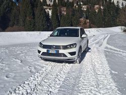 Usata 2016 VW Touareg SUV | 21.500 € (Cara)