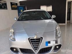 Grigio Usata 2010 Alfa Romeo Giulietta Tre volumi | 3500 € (Super prezzo)