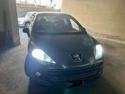 Usata 2011 Peugeot 207 Tre volumi | 4500 € (Buon prezzo)
