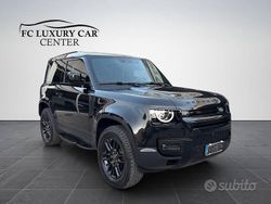 Santorini black Usata 2023 Land Rover Defender Dynamic SUV | 60.900 € (Super prezzo)