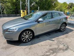 Grigio Usata 2018 Volvo V40 Inscription Station wagon | 20.000 €