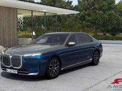 Blu Nuova 2025 BMW 740 Sport Line Tre volumi | 118.866 € (Molto cara)