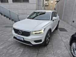 Bianco Usata 2022 Volvo XC40 SUV | 23.600 € (Buon prezzo)