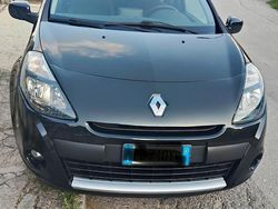 Nero Usata 2010 Renault Clio II Due volumi | 3200 € (Buon prezzo)