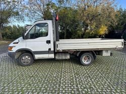 Bianco Usata 2003 Iveco 35.12 Furgone | 8000 €