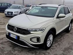 Other Usata 2022 VW T-Roc Life SUV | 18.999 € (Buon prezzo)