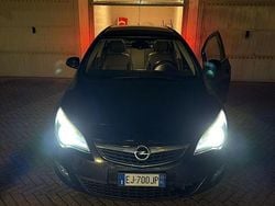 Nero Usata 2011 Opel Astra Station wagon | 2500 € (Ottimo prezzo)