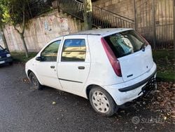 Bianco Usata 2000 Fiat Punto Tre volumi | 1200 € (Buon prezzo)