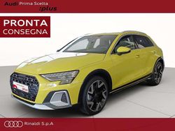 Giallo pitone metallizzato Nuova 2025 Audi A3 Comfort Tre volumi | 40.900 € (Ottimo prezzo)