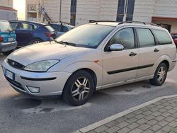 Argento Usata 2002 Ford Focus Ghia Station wagon | 2300 € (Cara)