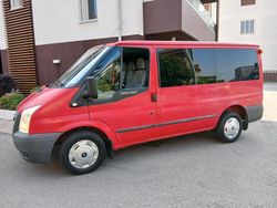 Rosso Usata 2010 Ford Transit Monovolume | 9900 € (Molto cara)