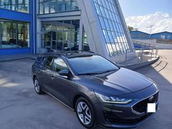 Grigio Usata 2022 Ford Focus Business Edition Station wagon | 13.900 € (Buon prezzo)