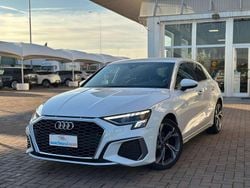 Bianco Usata 2023 Audi A3 S-Line Tre volumi | 25.900 € (Ottimo prezzo)