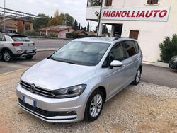 Grigio Usata 2017 VW Touran Business Monovolume | 15.500 € (Buon prezzo)
