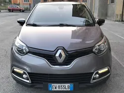 Argento Usata 2014 Renault Captur SUV | 6999 € (Buon prezzo)