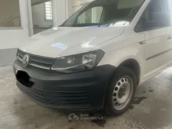 Bianco Usata 2017 VW Caddy Monovolume | 9800 € (Molto cara)