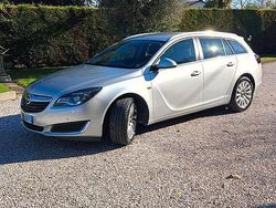 Grigio Usata 2015 Opel Insignia Tre volumi | 10.000 € (Molto cara)