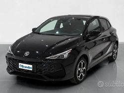 Nero Nuova 2025 MG MG3 Due volumi | 19.998 € (Molto cara)