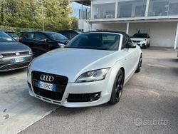 Grigio Usata 2011 Audi TT Roadster Advanced Plus Cabrio | 12.900 €