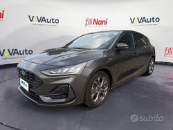 Grigio Usata 2022 Ford Focus Business Edition Tre volumi | 18.850 € (Buon prezzo)