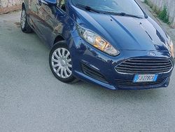 Blu Usata 2015 Ford Courier Monovolume | 6000 €