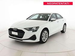 Bianco arkona Nuova 2025 Audi A3 Business Tre volumi | 33.500 € (Ottimo prezzo)