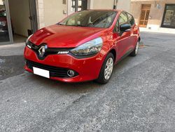 Rosso Usata 2015 Renault Clio IV Tre volumi | 7300 € (Buon prezzo)