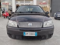 Nero Usata 2008 Fiat Punto Classica Tre volumi | 2300 € (Buon prezzo)