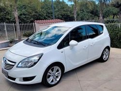 Bianco Usata 2015 Opel Meriva Design Edition Monovolume | 6700 € (Cara)