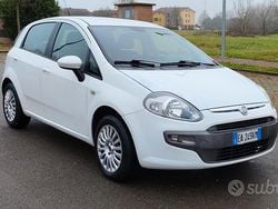 Bianco Usata 2010 Fiat Grande Punto Due volumi | 3600 € (Buon prezzo)