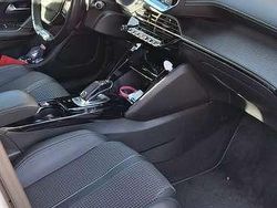 Bianco Usata 2021 Peugeot 2008 GT SUV | 18.800 € (Cara)