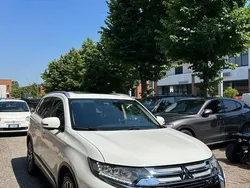 Bianco Usata 2017 Mitsubishi Outlander Instyle SUV | 16.900 € (Cara)