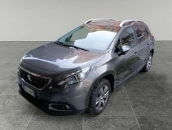 Grigio scuro Usata 2019 Peugeot 2008 Active SUV | 12.500 € (Buon prezzo)