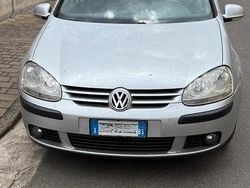 Usata 2006 VW Golf V Due volumi | 3500 € (Cara)