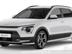 Bianco Nuova 2025 Kia Niro Style SUV | 32.900 € (Buon prezzo)