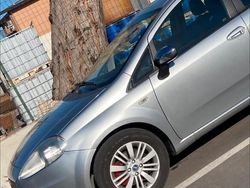 Grigio Usata 2006 Fiat Grande Punto Due volumi | 4300 € (Molto cara)